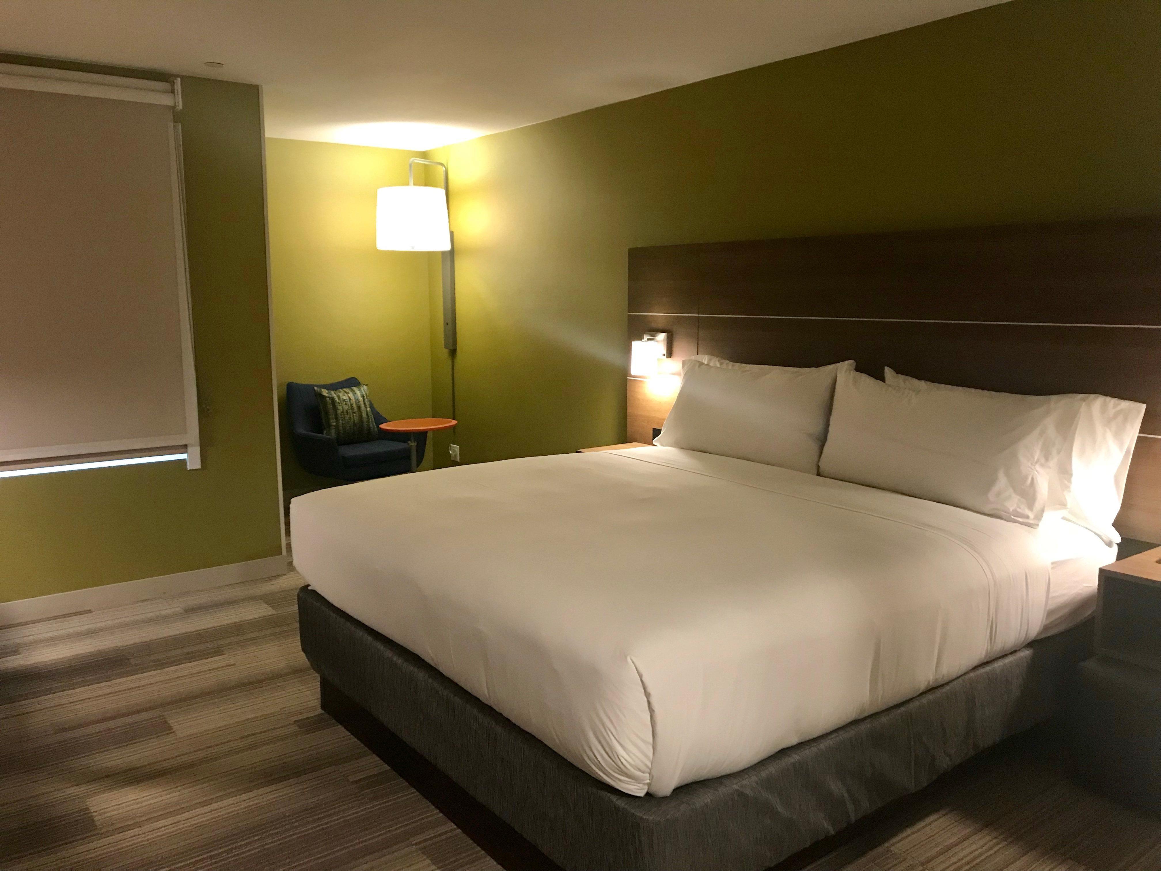 Holiday Inn Express & Suites Pasadena - Los Angeles By Ihg Exteriör bild