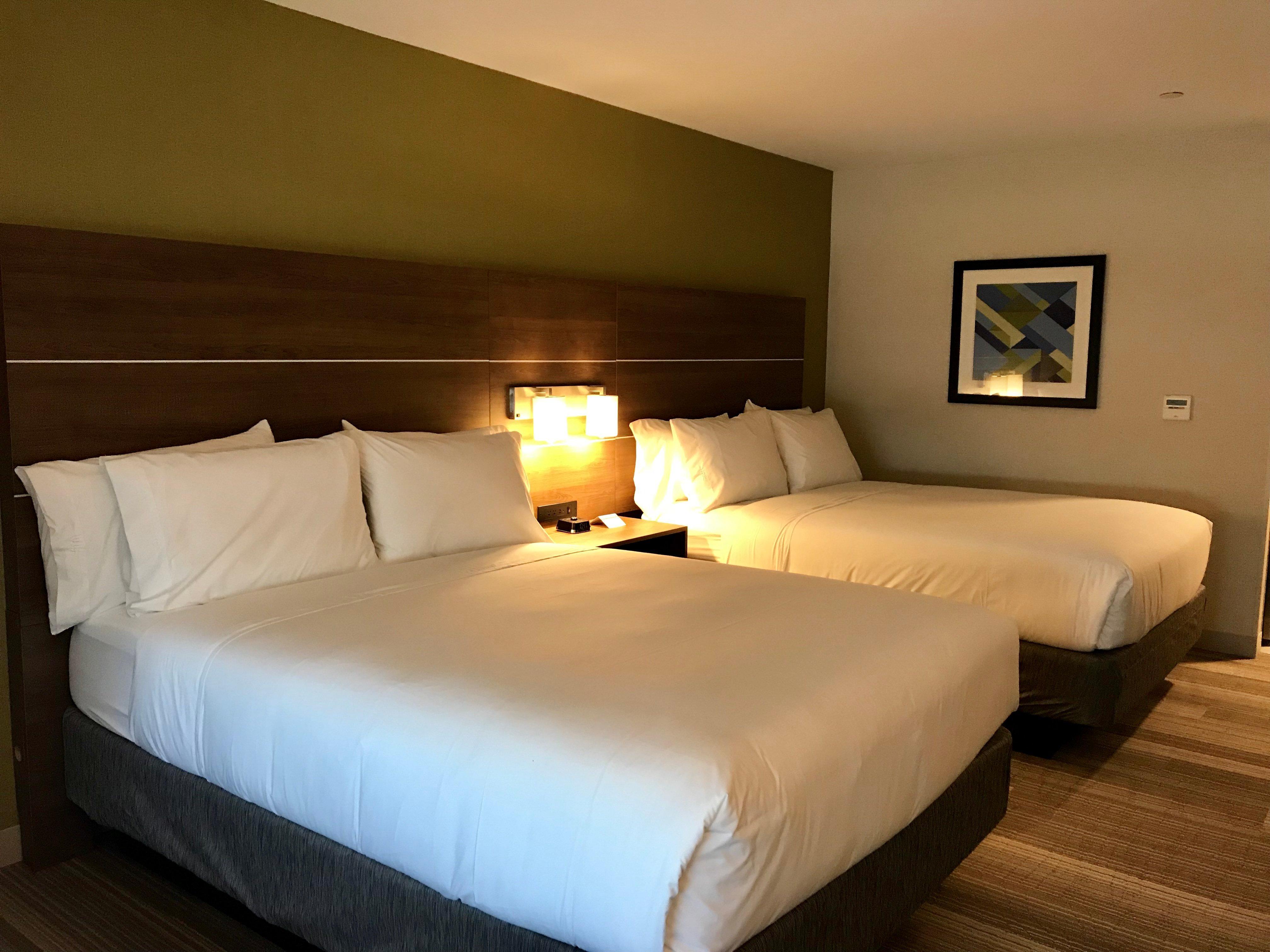 Holiday Inn Express & Suites Pasadena - Los Angeles By Ihg Exteriör bild