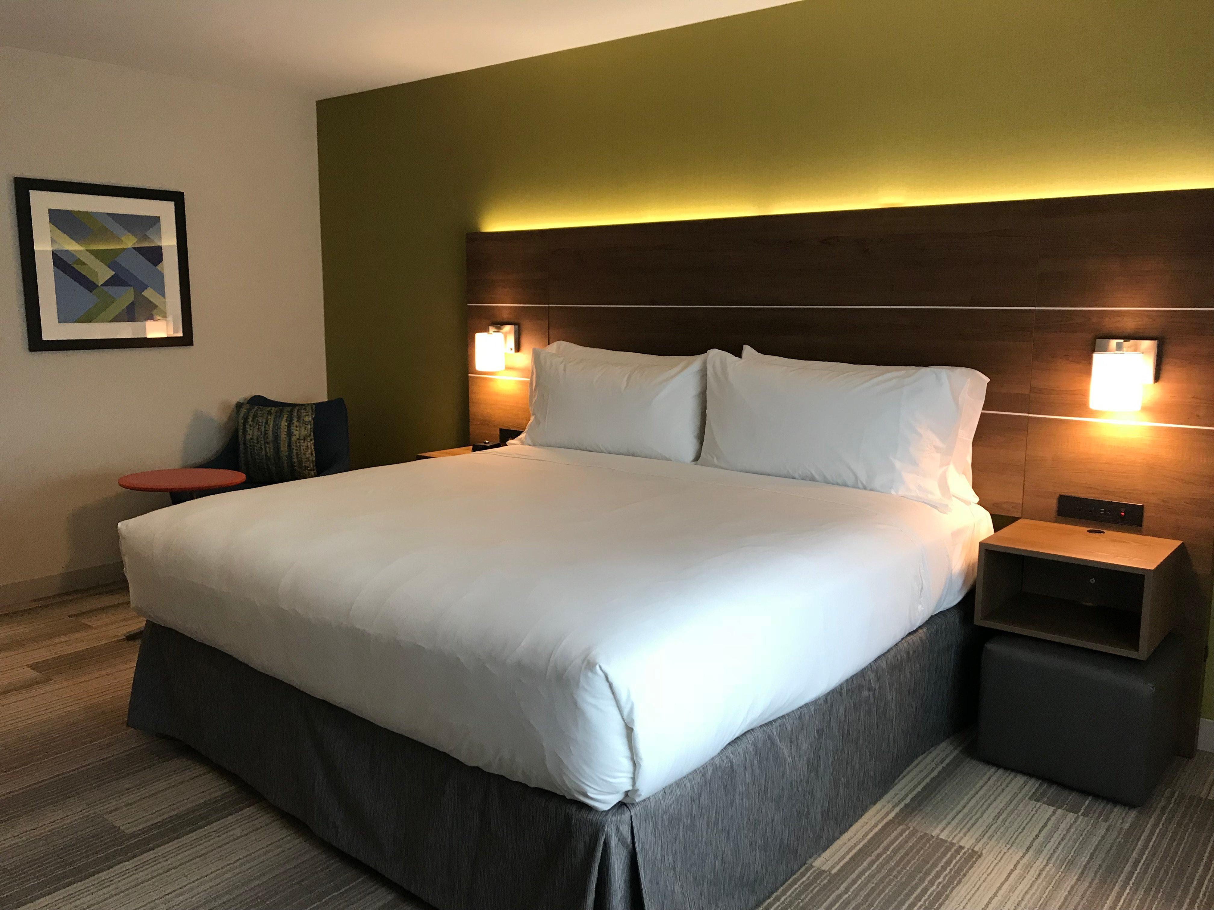 Holiday Inn Express & Suites Pasadena - Los Angeles By Ihg Exteriör bild