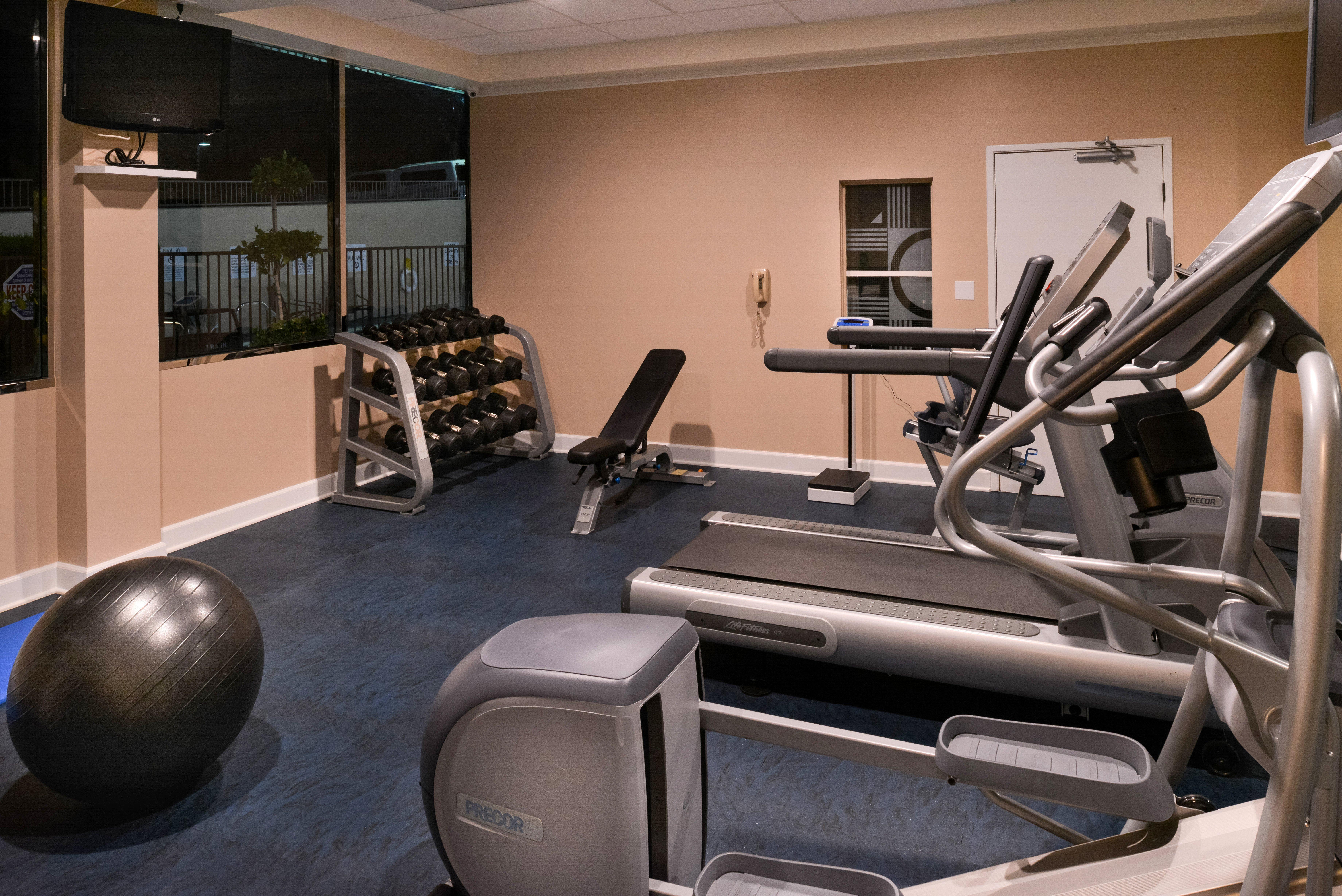 Holiday Inn Express & Suites Pasadena - Los Angeles By Ihg Exteriör bild